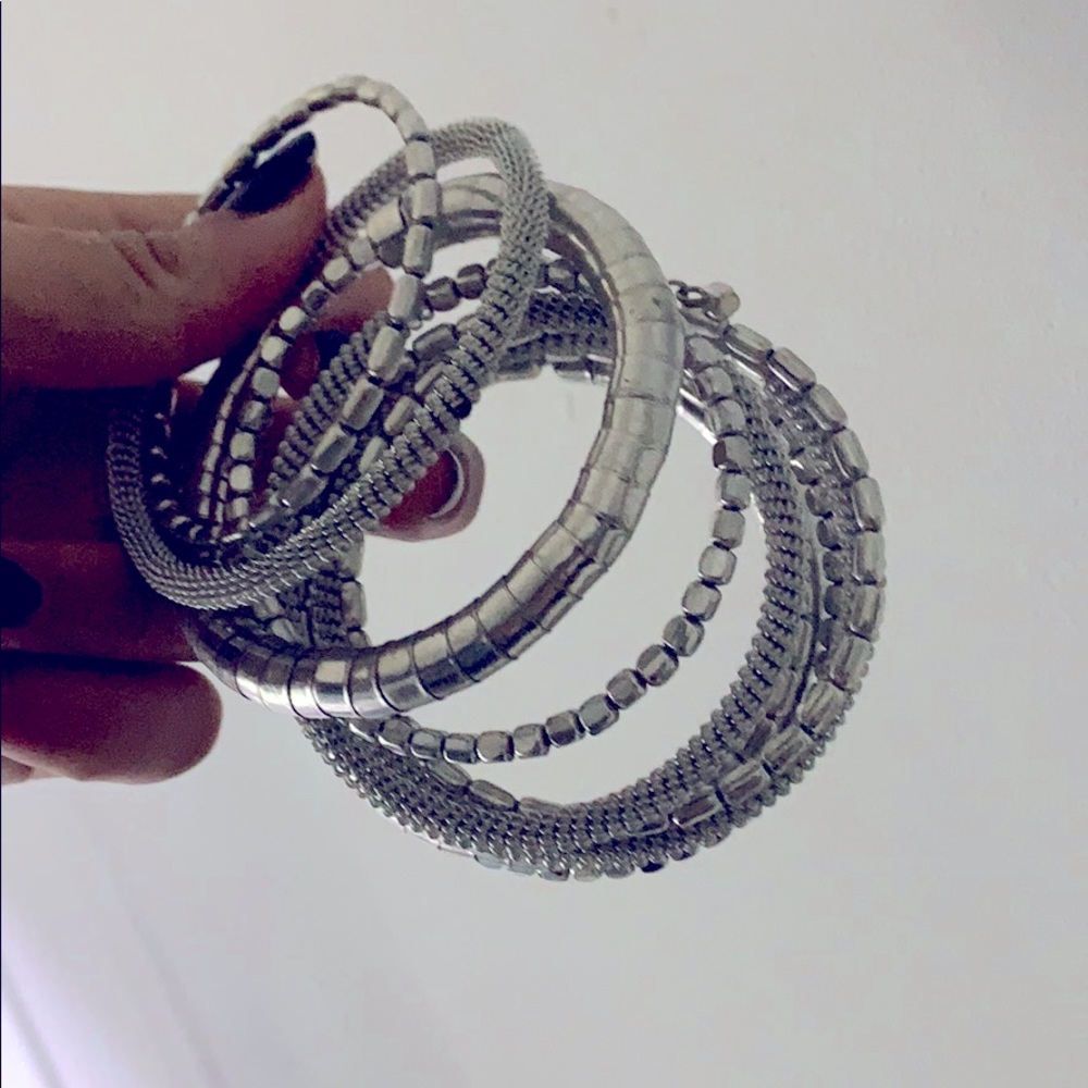 Silver bangle set